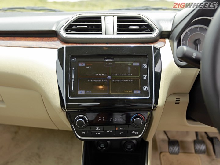Maruti Suzuki Dzire Diesel Review - Touchscreen